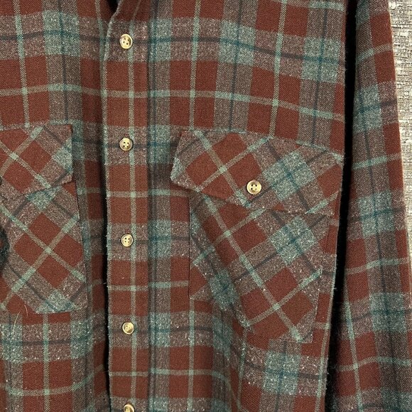 Backpacker Button Up Plaid‎ Short - Picture 3 of 4